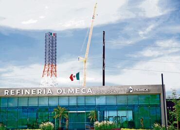 AMLO: Plantas de Dos Bocas están operando para diésel de bajo azufre, no para gasolina