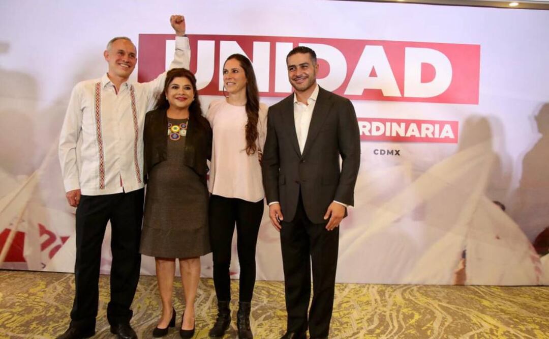 Conferencia de prensa del presidente de Morena CDMX, Sebastian Ramírez, y el consejero estatal de Morena, Francisco Chiguil. Lo acompañaron las corcholatas a la jefatura de gobierno, Clara Brugada, Alejandra Boy, Hugo Lopez Y Omar García. Foto: Valente Rosas/EL UNIVERSAL