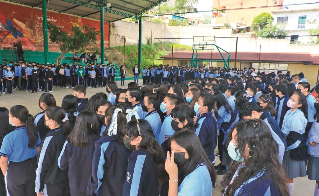 Luego de un mes cerrada, la escuela reinició clases sin informar las causas de los casos de intoxicación. Foto: ESPECIAL
