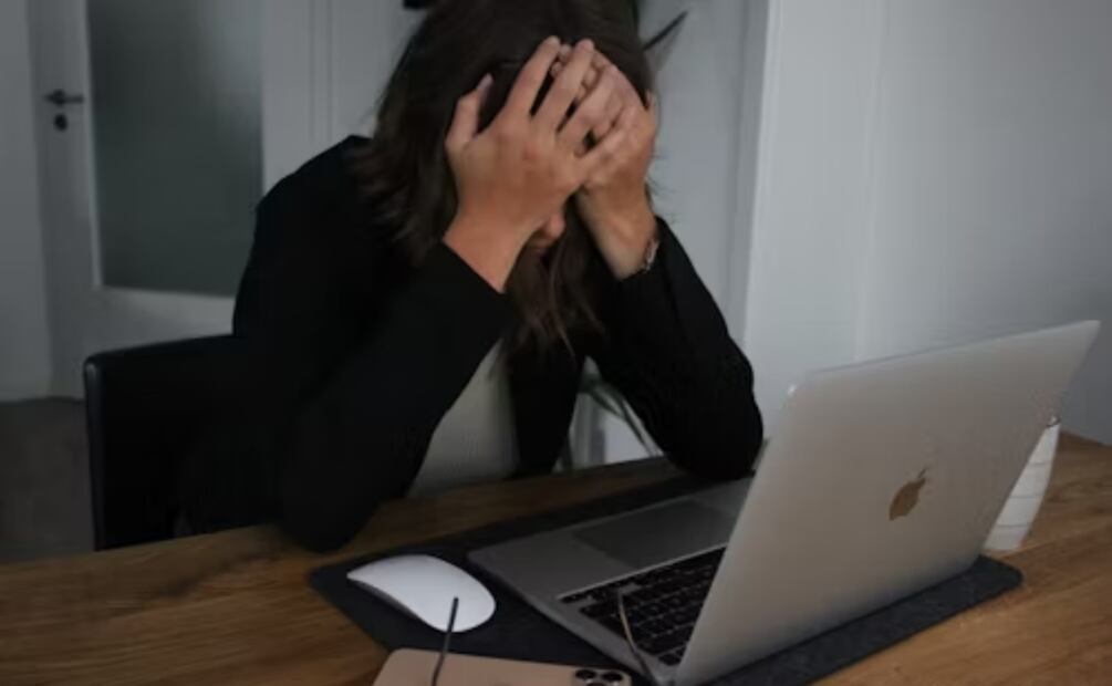 Cómo y dónde denunciar el bullying cibernético. Imagen: Unsplash
