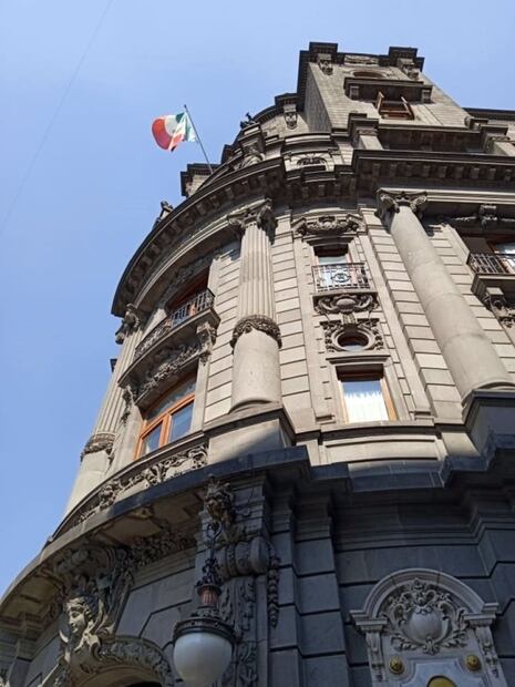 El banco que trajo los primeros cheques y billetes a México