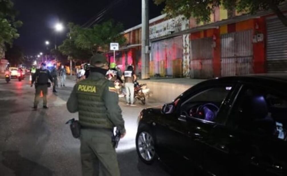 Brutal accidente de tránsito deja una pareja de novios sin vida y varios heridos 