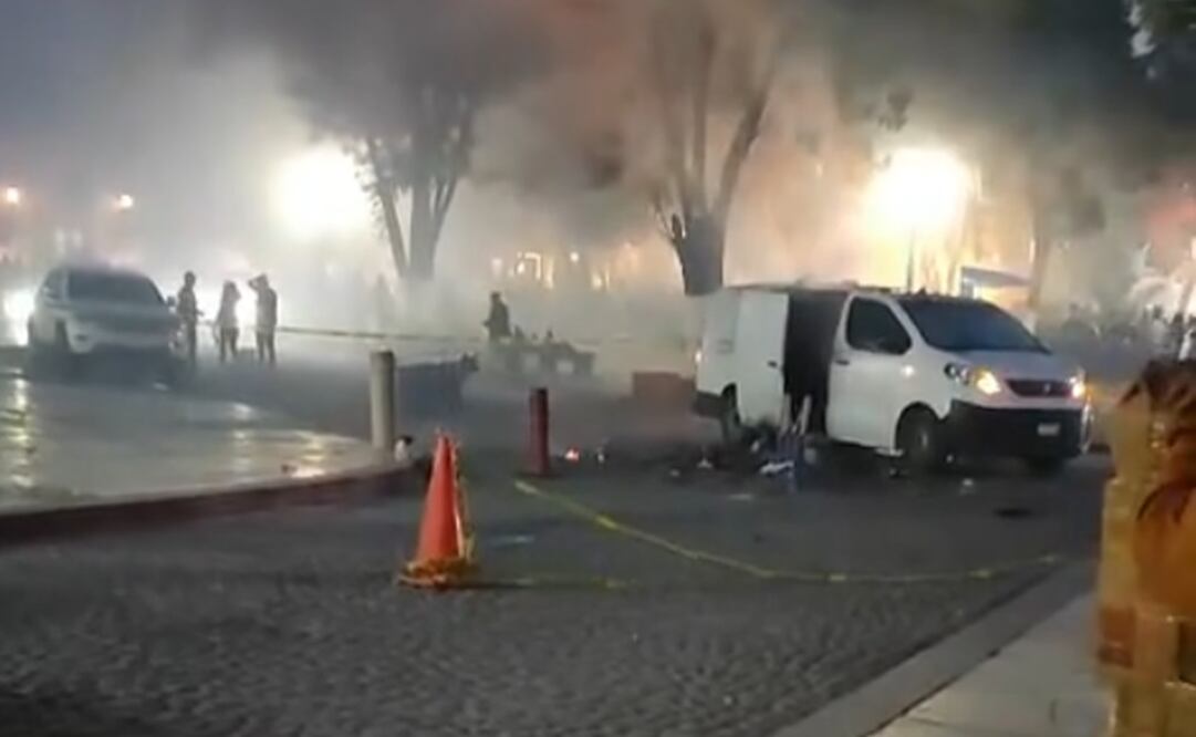 Al menos tres personas heridas, dejó la explosión de una camioneta que transportaba juegos pirotécnicos, durante el cierre de campaña en Chiapas. Foto: especial