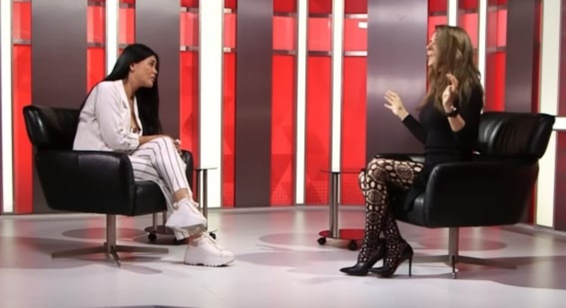 Gomita relata episodios de maltrato que vivió con su padre 