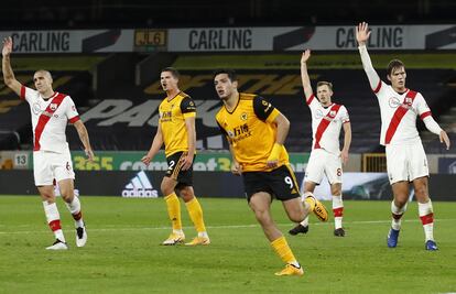 Raúl Jiménez saldría del hospital la próxima semana, afirman los Wolves