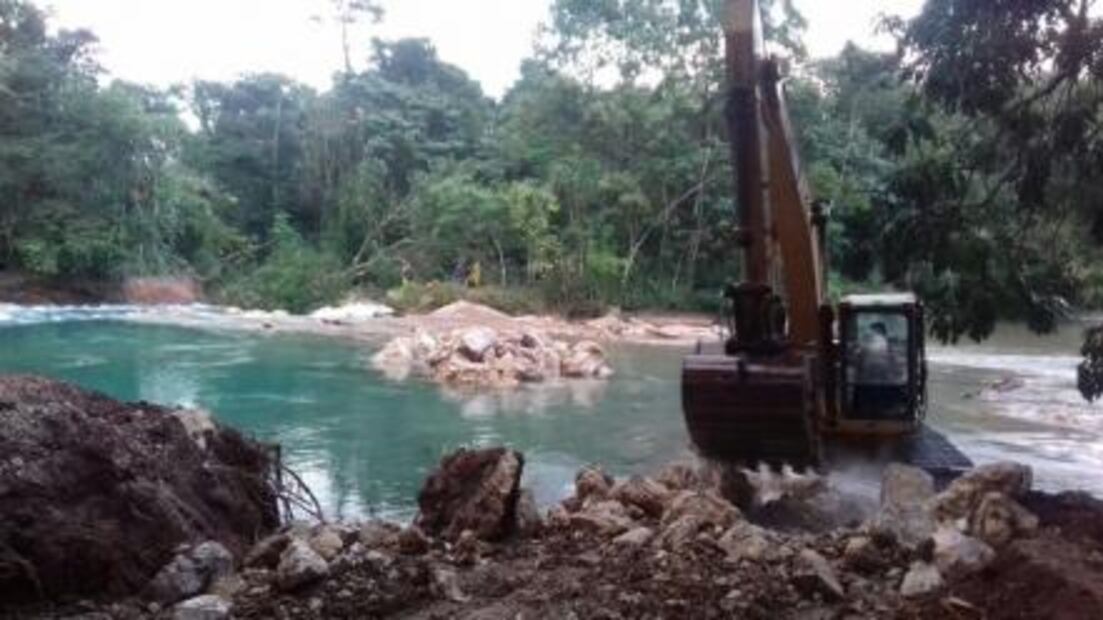 Alertan baja en cauce de Agua Azul; Conagua rechaza versión