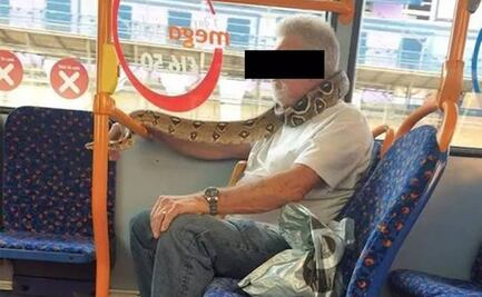 Serpientes no pueden ser usadas como cubrebocas, dicen en Manchester tras foto viral