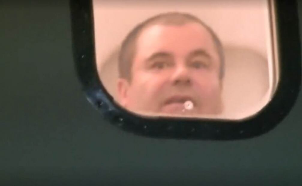 La DEA difunde video del día de la extradición de Joaquín "El Chapo" Guzmán