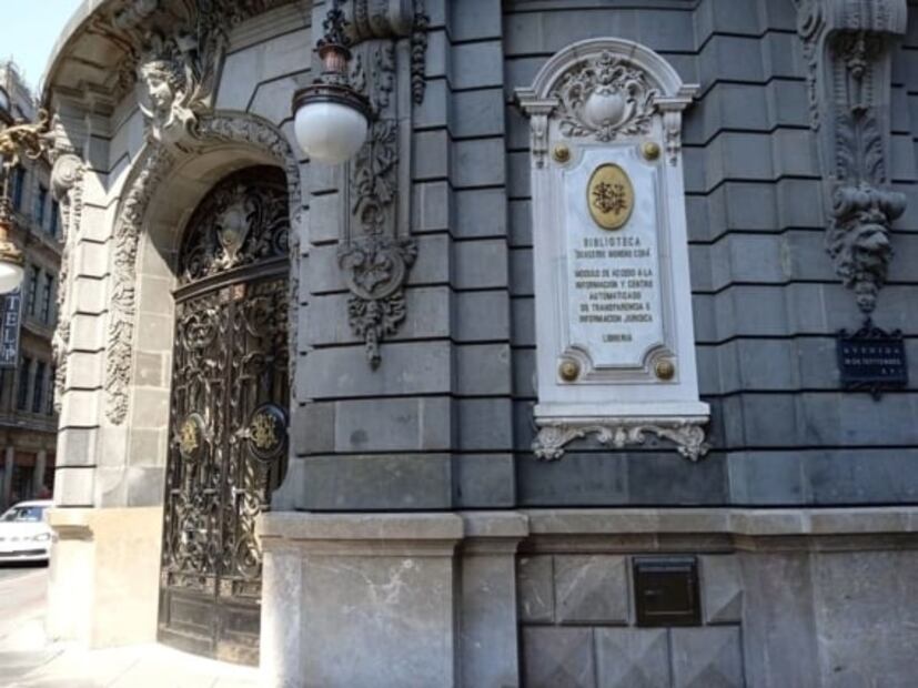 El banco que trajo los primeros cheques y billetes a México