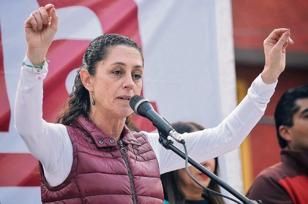 La ex delegada de Tlalpan, Claudia Sheinbaum aseguró que no caerá en ninguna provocación, por lo que pidió que el proceso electoral se realice en unidad; invitó a los asistentes a vigilar los siguientes comicios. (DIEGO SÁNCHEZ. CUARTOSCURO)