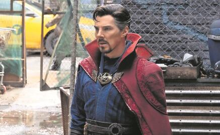 Benedict Cumberbatch se pone capa y deja etiquetas