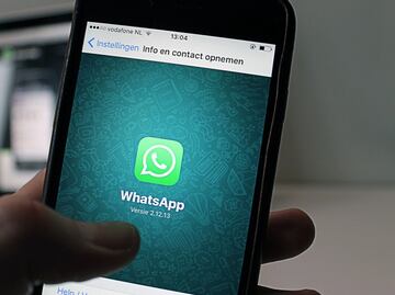 4 trucos para ver un mensaje de WhatsApp sin abrirlo