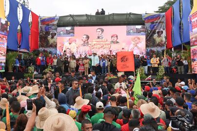 Maduro pide estar preparados para "partirle los dientes" a EU si "hiciera falta"