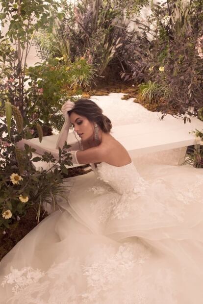 Ximena Navarrete es la nueva imagen de la colección de novias de Benito Santos