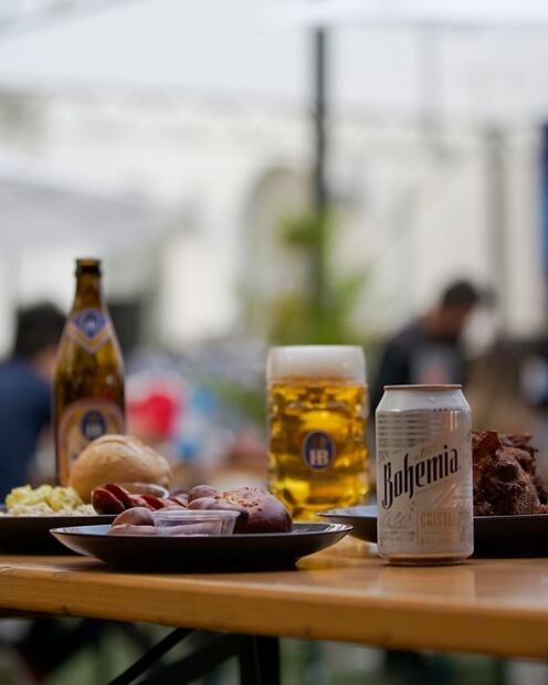 Lánzate al Oktoberfest, el evento que celebra a la chela en CDMX