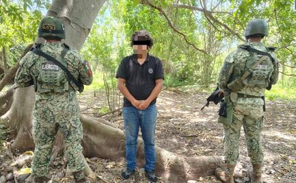 Aseguran diversas sustancias químicas, armas de fuego y equipo táctico en Sinaloa; detienen a un civil