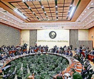 Van 164 aspirantes por ser consejeros electorales del INE