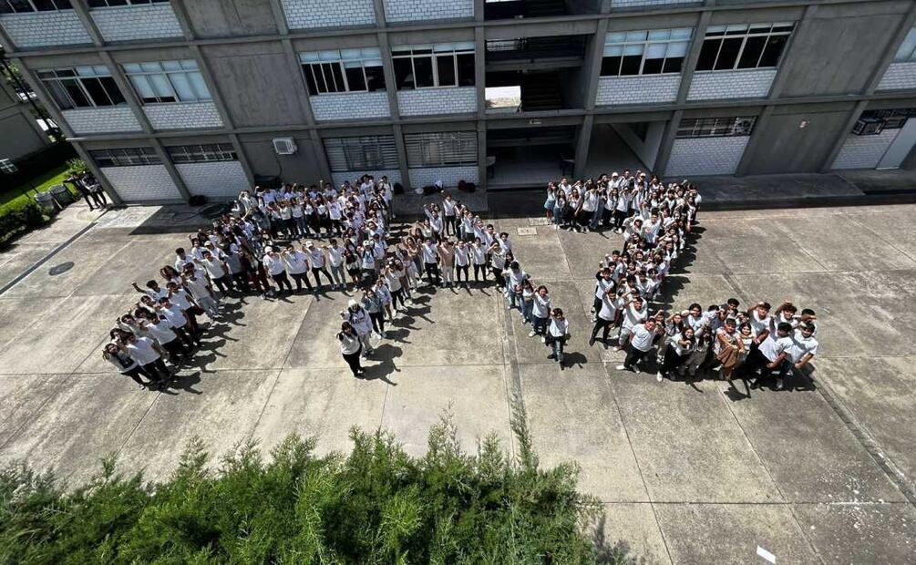 Estudiantes de la UdeG recuerdan a los cinco desaparecidos en Lagos de Moreno.Foto: Federación Estudiantil Universitaria