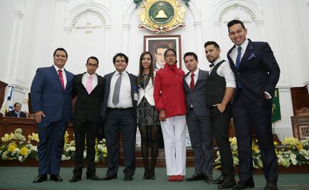 Debaten 8 semifinalistas en Concurso de Oratoria de EL UNIVERSAL