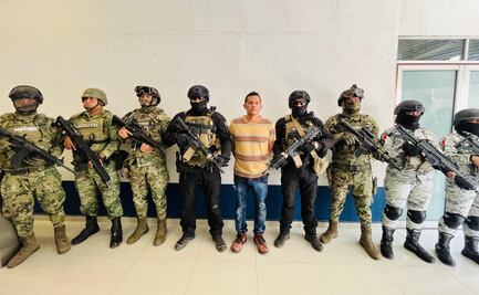 Aseguran 150 vehículos y autopartes durante cateo en Iztapalapa; detienen a sujeto