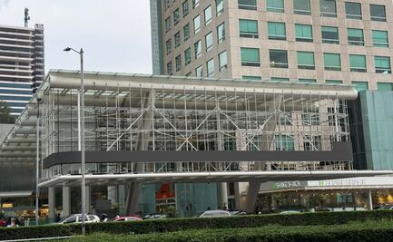 Investigan posible instalación de pantalla publicitaria en Arcos Bosques, Cuajimalpa; vecinos alertan a autoridades