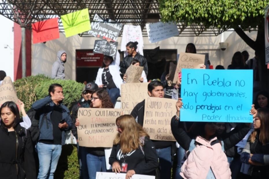 Tras multihomicidio en Puebla, relevan a secretario de Seguridad