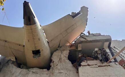 El Papa y otro líderes mundiales expresan condolencias por accidente aéreo en India; reportan más de 200 muertos