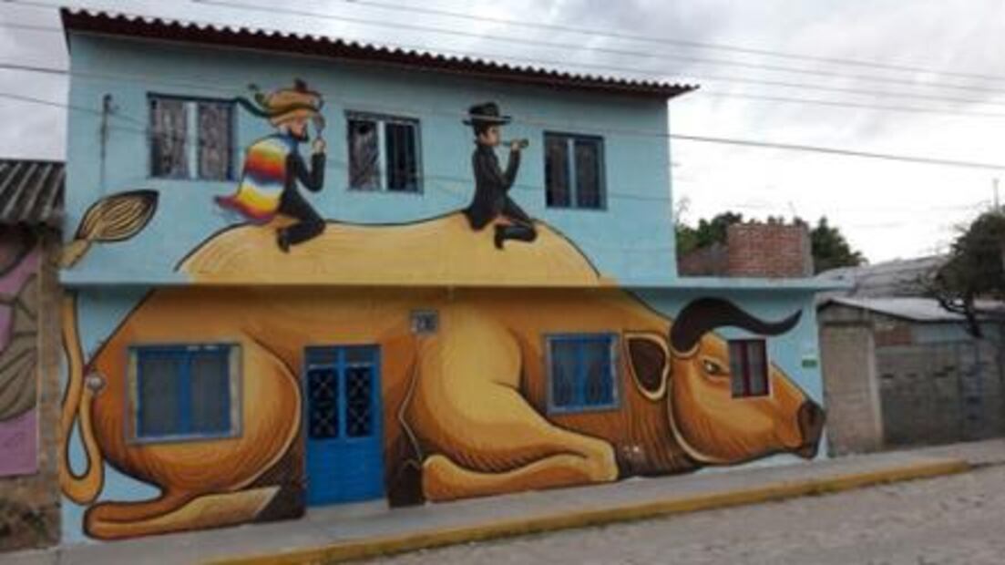Recrean la vida comunitaria zoque en murales