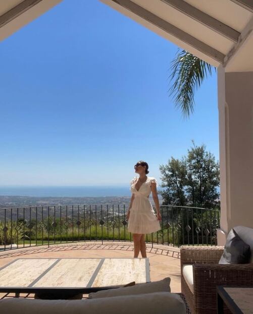Cynthia Rodríguez y su minivestido blanco