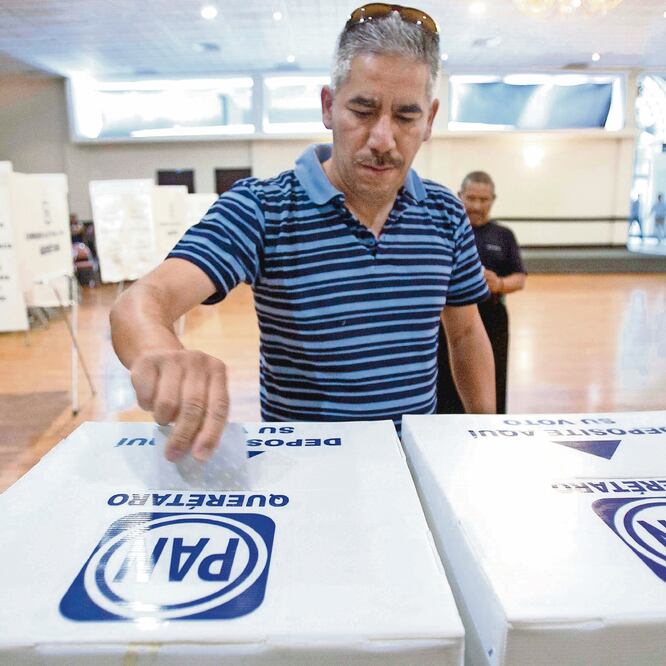 Desde las 10:00 hasta las 17:00 horas, los panistas podrán sufragar en los más del mil 500 centros de votación que se instalarán en todo el país. ARCHIVO EL UNIVERSAL