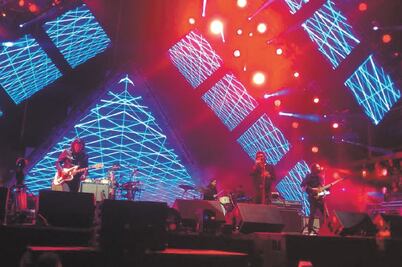 Pop y urbano desatan baile y cantos en el concierto EXA