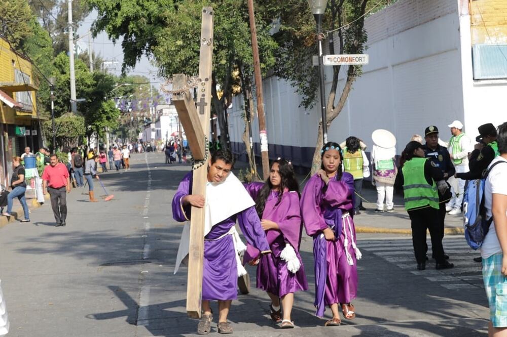 Penitentes en Iztapalapa. Foto: Juan Boites/EL UNIVERSAL 
