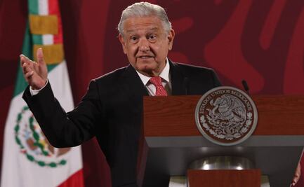 AMLO anuncia invitación a nuevo líder sindical de Pemex a evento en refinería de Minatitlán
