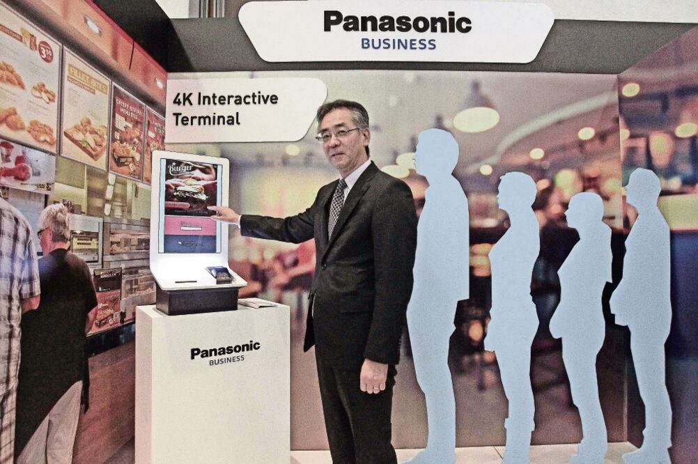 Yoshihiro Kanamaru, presidente de Panasonic, durante la exposición de la marca en el World Trade Center, en la que anunció la renovación de la oferta de la empresa (ALEJANDRO ACOSTA. EL UNIVERSAL)