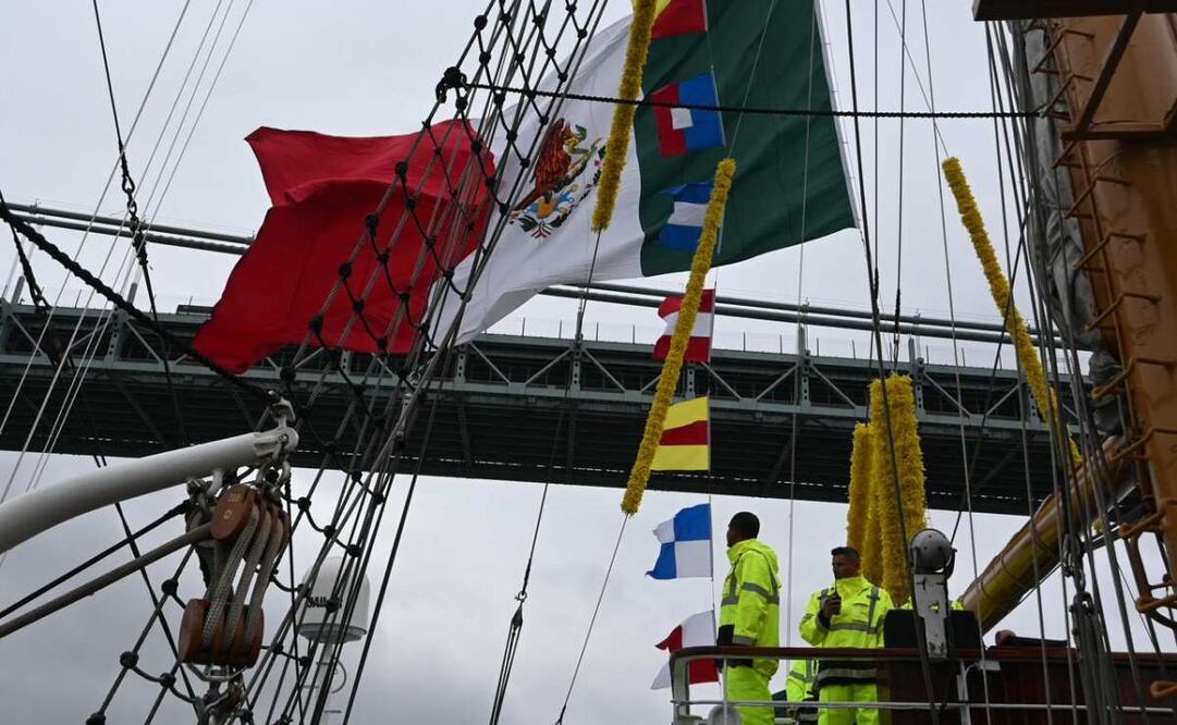 Buque Escuela Cuauhtémoc reanuda sus operaciones tras choque en puente de Brooklyn. Foto: Especial