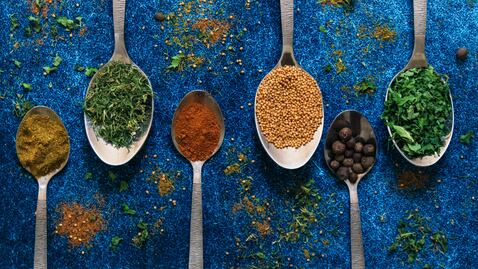 Trata los hongos de la piel y uñas con esta especia originaria de la India