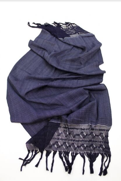 Nueva exposición revela que el origen de los rebozos no es prehispánico, sino árabe