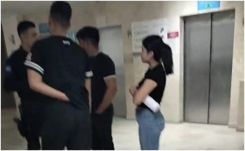 Familiares y amigos del profesor Noé Gaona Cortés denuncian presuntas negligencias medicas en el ISSSTE de Baja California Sur. Foto: Especial