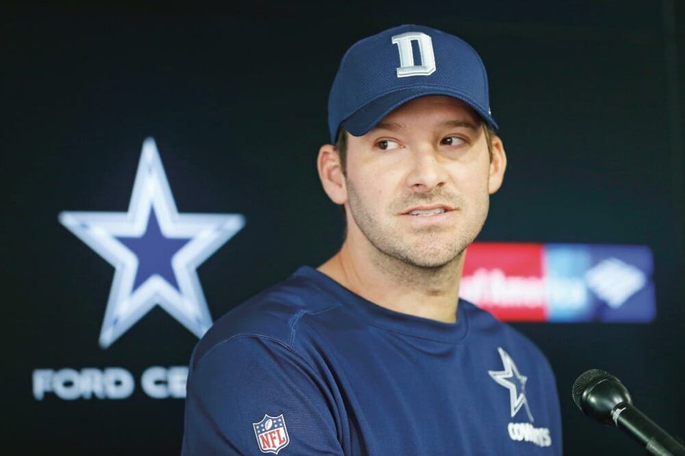 Tony Romo reconoció la gran labor de Dak Prescott; seguirá su labor para recuperar nivel (JAE S. LEE. AP)