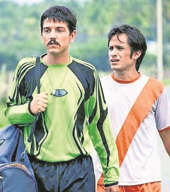 Diego Luna hace honor al manifiesto charolastra