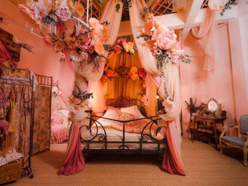 Por 1 euro, duerme en la habitación secreta del Moulin Rouge 