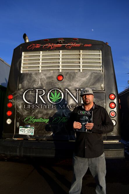 Actualmente, seis años después de la legalización de la marihuana en Colorado, para Joel Camarena han quedado muy atrás los años de ilegalidad, detenciones y cárcel (SALVADOR SIERRA)