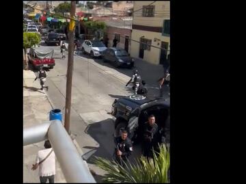 VIDEO: Tiroteo deja grave a policía investigador en Guadalajara, Jalisco