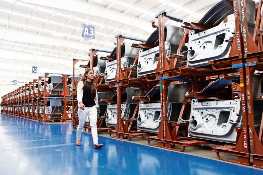 EU pide elevar en el TLCAN el contenido regional automotriz de 62.5% a 85% (FRANCISCO GUASCO. EF)