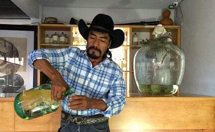 Mezcaleros unidos en pro del destilado