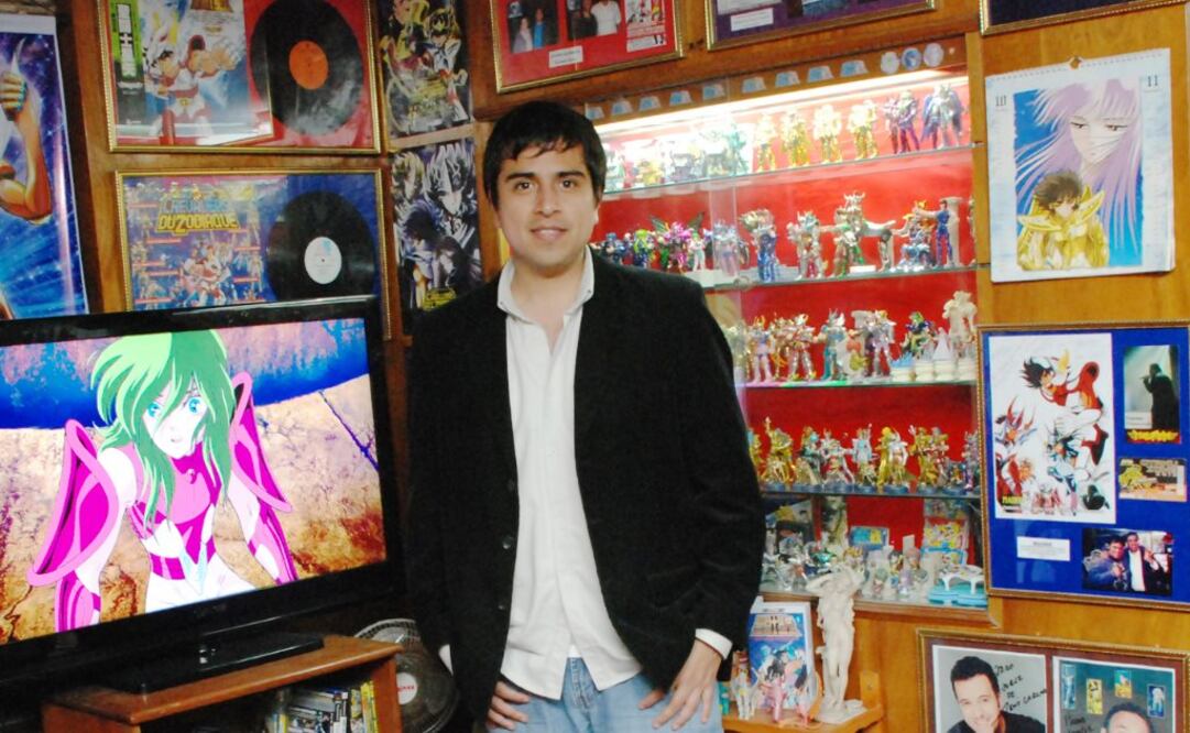 La pasión del abogado peruano Jorge Vásquez por “Los Caballeros del Zodiaco” lo ha llevado a convertirse en el mayor coleccionista del mundo relacionado con el manga y caricatura japonesa FOTO: CORTESÍA JORGE VÁSQUEZ