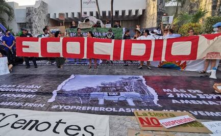 Clausuran simbólicamente oficinas del Fonatur en Cancún; exigen freno al Tramo 5 del Tren Maya