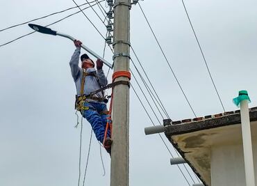 ¿Cómo puedo reportar fallas en servicios urbanos de la CDMX desde el celular?