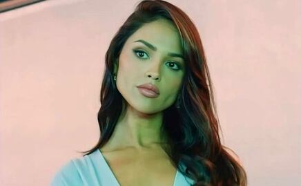 Eiza González luce impactante con entallado vestido negro