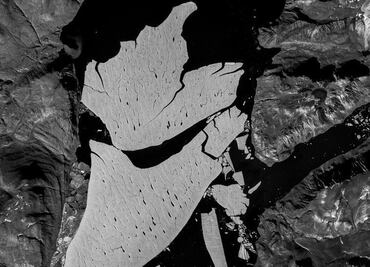 Las fotos de la ruptura de la última gran plataforma de hielo de Groenlandia